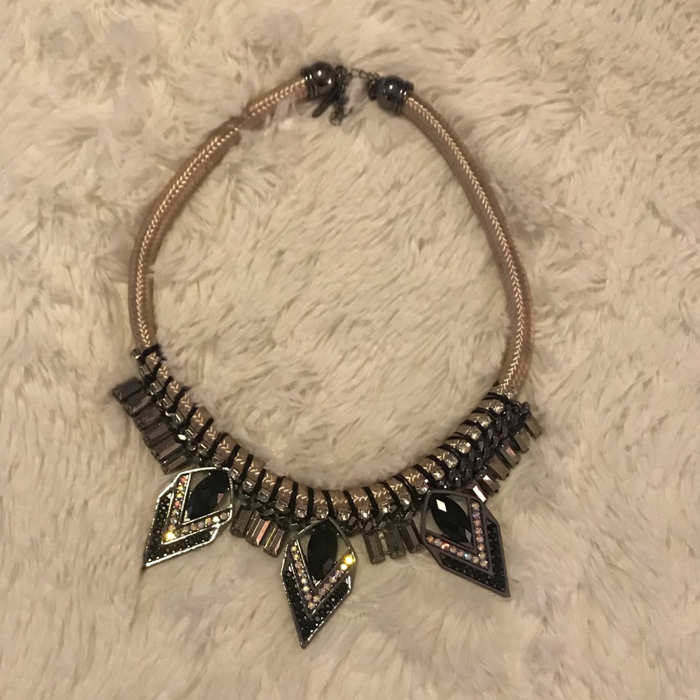 Statement necklace
